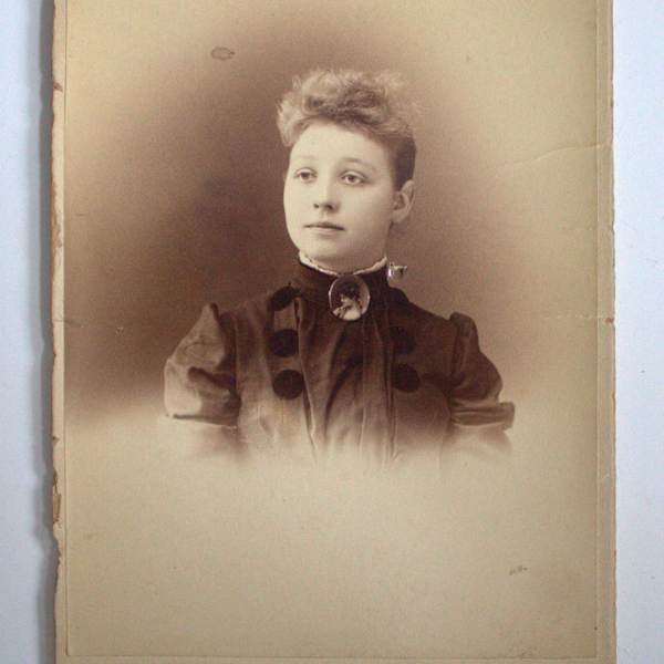 Cabinet Card by T.S. Hewke, Image 2.