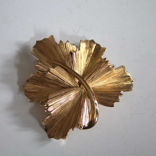 Brooch by Napier, Image 1.