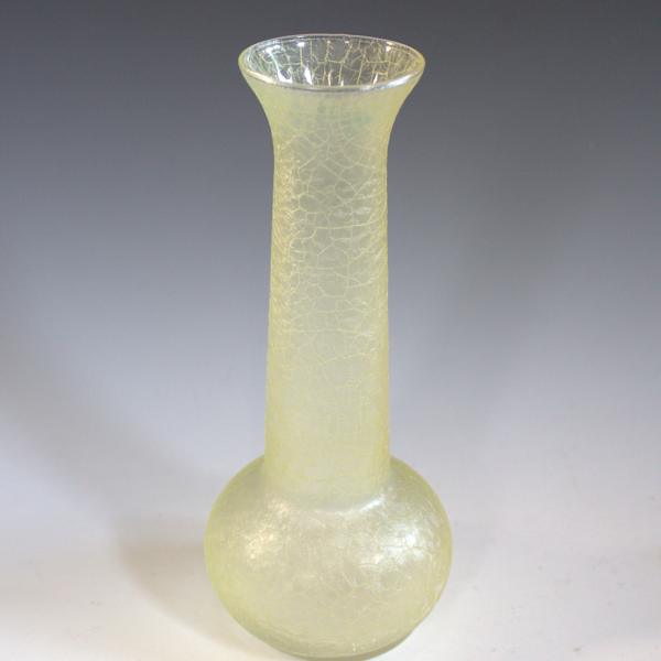 Vase by L.E. Smith, Image 1.