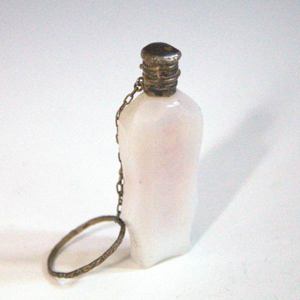 Chatelaine Perfume by Unknown, France, Image 3.