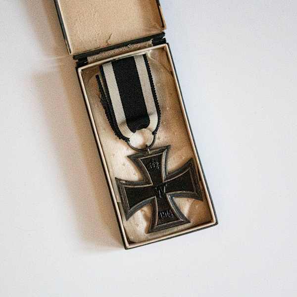 Iron Cross by Godet & Sohn, Image 4.