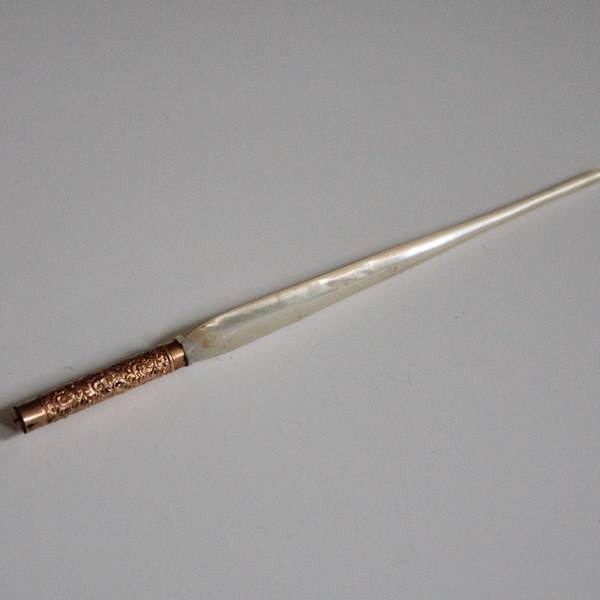 Pen by Mabie, Todd & Co., Image 1.