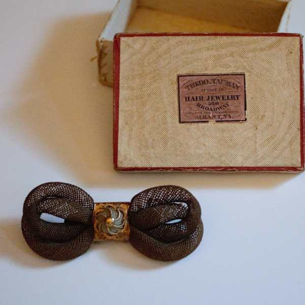 Hair Brooch by Theodore Yauman, Image 1.