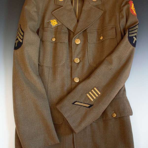 Tunic by Oriel Manufacturing Co., Image 1.