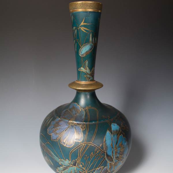 Vase by William Alsager Adderley, Image 1.