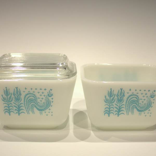 Refrigerator Containers (Set of Two) by Pyrex, Image 1.