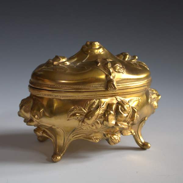 Trinket Box by Brainard Wilson Co., Image 1.