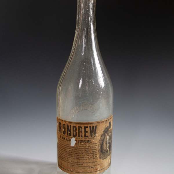 Bottle by Maas & Waldstein, Image 2.