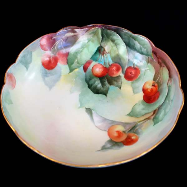 Three-footed Bowl by A. Klingenberg / Charles Dwenger, Image 1.