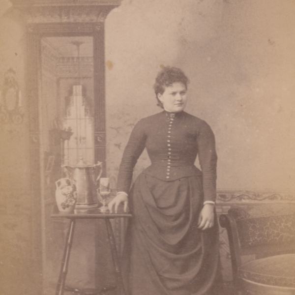 Cabinet Card by Charles Hempstead/Hempsted, Image 2.