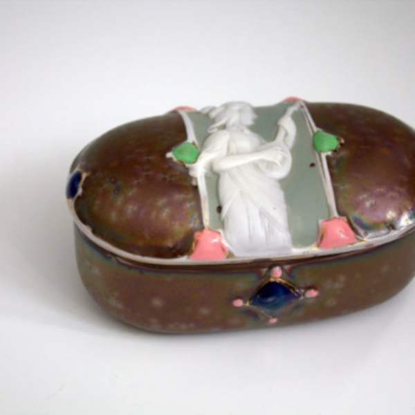 Trinket Box by Schafer & Vater, Image 1.