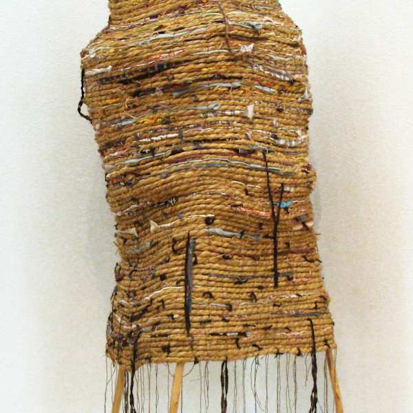 Domed Figure by Rebecca Davis (RAiR 1976), Image 1.