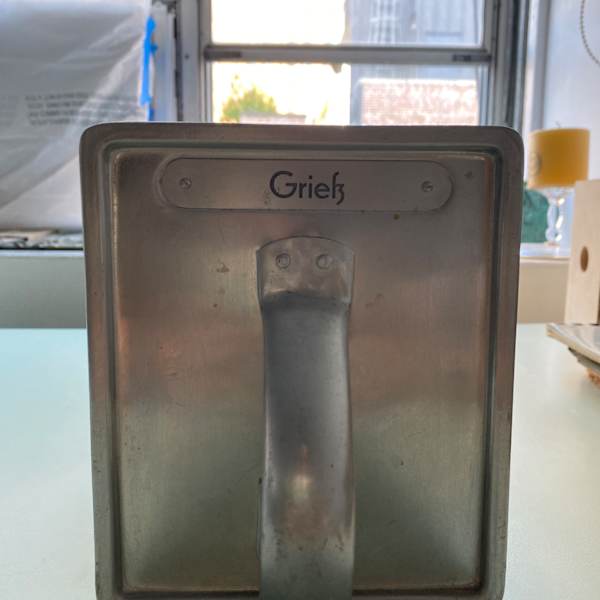Original Frankfurt kitchen storage chute "Grieß" by Margarete Schütte-Lihotzky, Image 3.