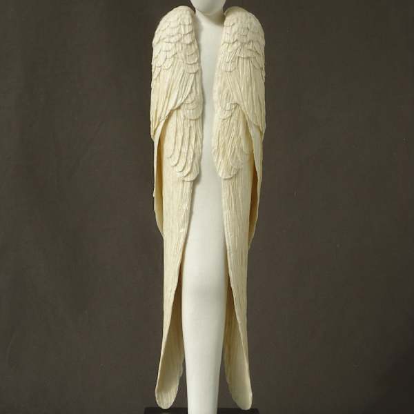 Broken wings by Elisabeth Flueler Tomamichel, Image 2.