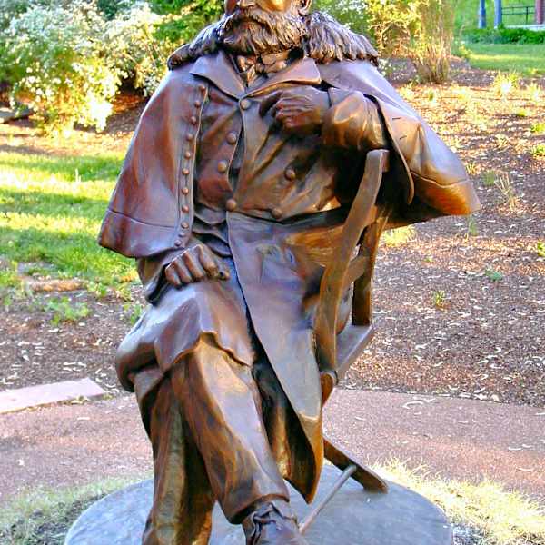 Sculpture of General Crook by Michael Knudson, Image 2.