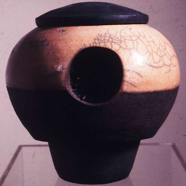 Anemone Pot by Jo Jeffers, Image 1.