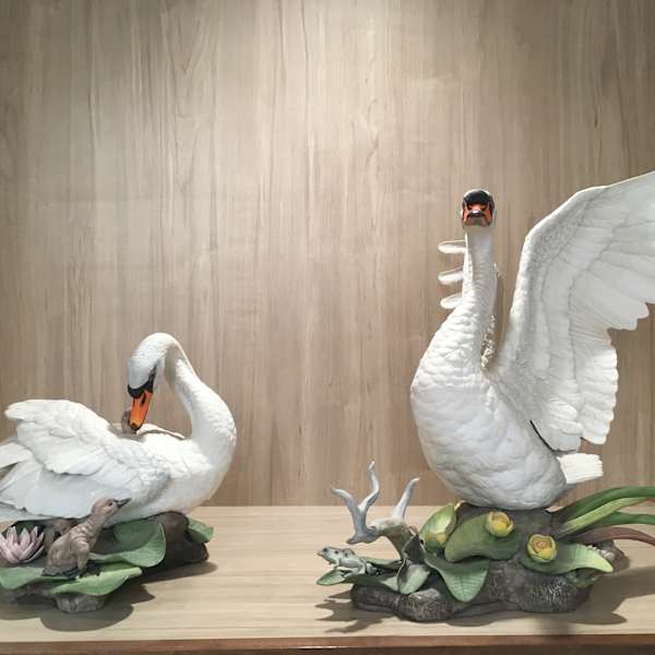 The Bird of Peace (Mute Swans) by Edward Marshall Boehm Studio, Image 1.