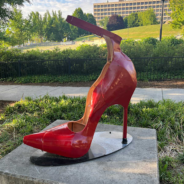 Stiletto by Jonathan Chandler, Image 1.