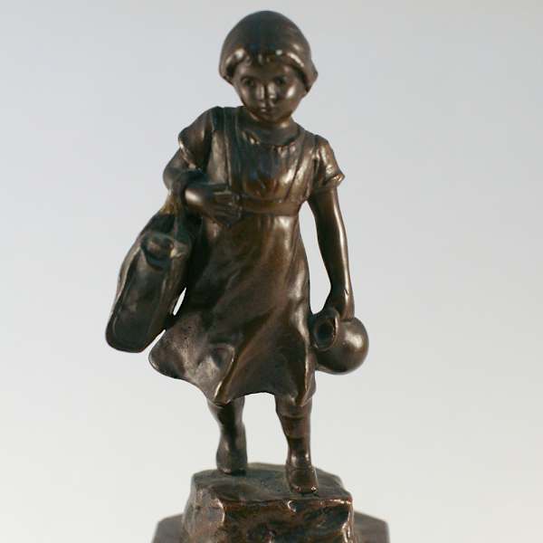 Schoolgirl by Julius Schmidt-Felling, Image 6.