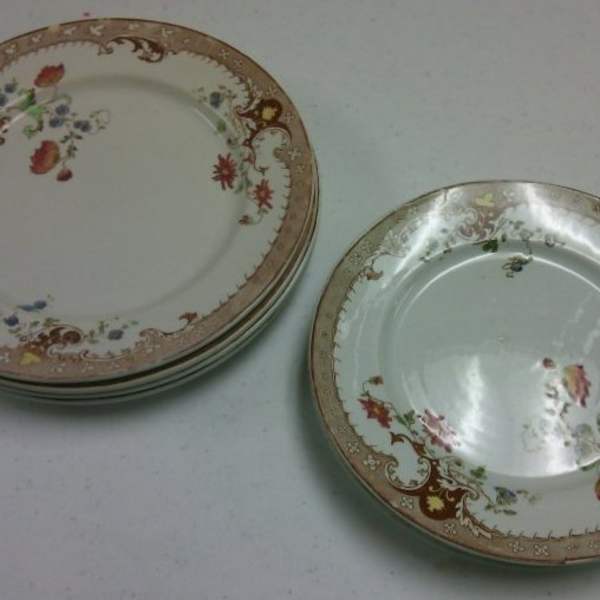 8 Pink and Brown Plates by Alexandria, Image 1.