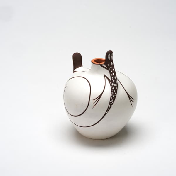 Lizard pot, Agnes Peynetsa by Agnes Peynetsa, Image 2.