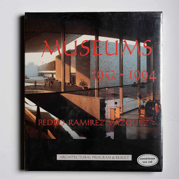 Museums 1952-1994. CD con voz del Arq. Pedro Ramírez Vázquez (Edición firmada) by Pedro Ramírez Vázquez, Studio Beatrice Trueblood, Image 2.