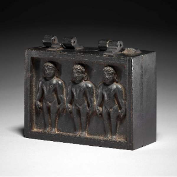 Box (with hinged lid) with three Tirthankaras and Bahubali by Deccan, India, Image 1.