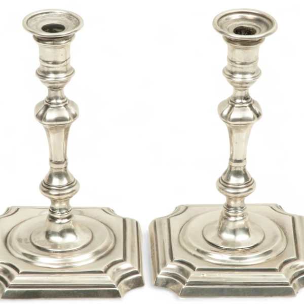Pair of Thomas Bradbury & Sons Sterling Silver Candlesticks by Thomas Bradbury & Sons, Image 1.