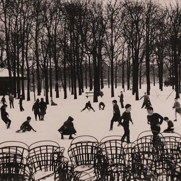 Enfants, Paris by Edouard Boubat, Image 1.
