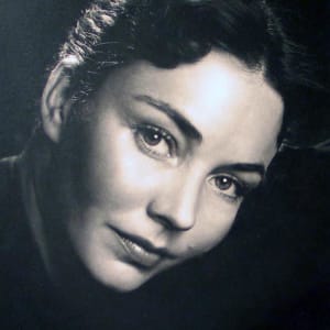 Jennifer Jones by Philippe Halsman, Image 1.