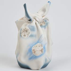 Furoshiki Teapot by Masako Miyata  Image: Photo credit: Alexis Oltmer