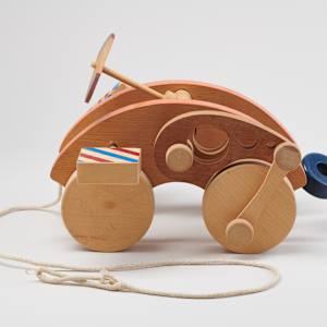 "Machination" Pull Toy by Fred Bateman  Image: Photo credit: Alexis Oltmer