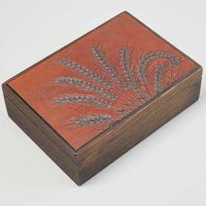 Box with Lid Wheat Design by Bob Tool  Image: Photo credit: Alexis Oltmer