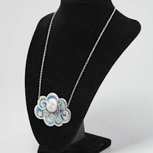Pendant by Alexandra Raphael Placzek  Image: Photo credit: Alexis Oltmer