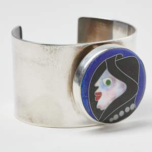 Cloisonne Bracelet by Valerie Dubac  Image: Photo credit: Alexis Oltmer