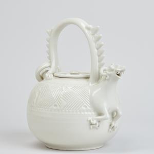 Dragon Teapot by Patricia Probst Gilman  Image: Photo credit: Alexis Oltmer