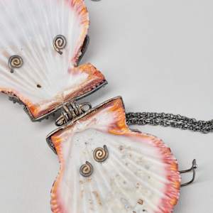 Pendant/Pill Box by Karen Topol  Image: Photo credit: Alexis Oltmer