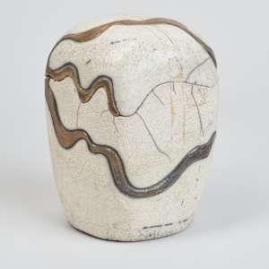 Box with Lid by Sande Deitch  Image: Photo credit: Alexis Oltmer