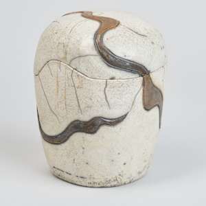 Box with Lid by Sande Deitch  Image: Photo credit: Alexis Oltmer