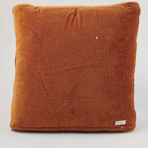 Dye-Painted Pillow by Rebecca Edwards  Image: Photo credit: Alexis Oltmer