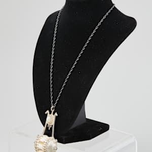 Shell Pendant by Frank Parkel  Image: Photo credit: Alexis Oltmer