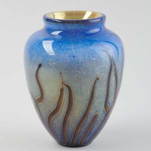 Blue Vase by Michael Cohn  Image: Photo credit: Alexis Oltmer