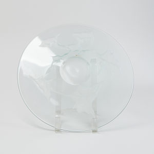 Clear Glass Plate by Robert Deeble  Image: Photo credit: Alexis Oltmer
