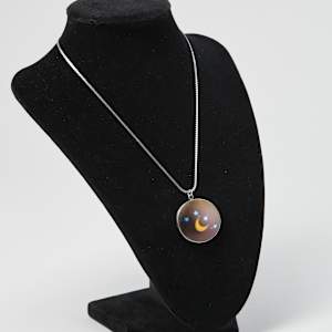 Pendant with Chain by James Lundberg  Image: Photo credit: Alexis Oltmer