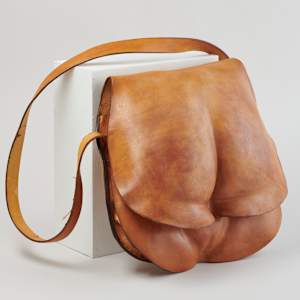 Inside Story Purse by Marcia Lloyd  Image: Photo credit: Alexis Oltmer