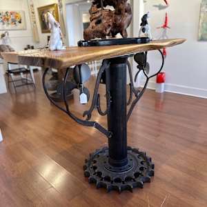 table by Rob Seltzer, Image 5.