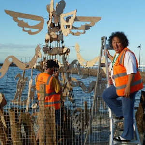 Fire sculpture by Danièle Lamarche-Sarvia neo figurativism, figurative expressionism  painter  Image: in situ , it looks so small in comparison to in my backyard