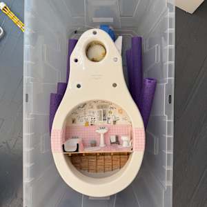 Toilet (Shared Spaces) by Joanne Steinhardt, Image 27.