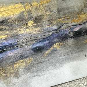 Heavy by Susi Schuele  Image: Closeup