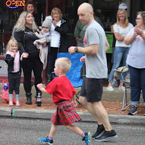 Young Man just flippin' by Tami Hritzay  Image: Edinboro Kilted Run